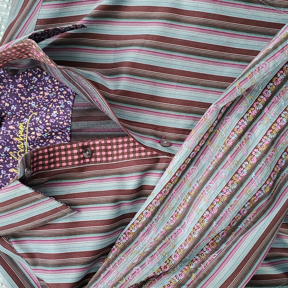 Robert Graham - Picture 5 of 9